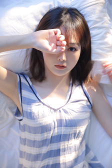 急刹车公交车他进去了